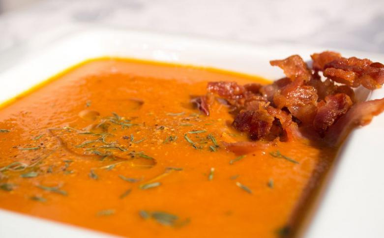 アソパオ・デ・カマロネス・イ・ガンドゥレス（エビとピジョンエンドウのプエルトリコ風ライスシチュー）のレシピ