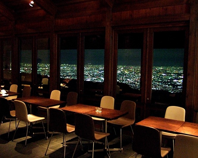 神戸で夜景が見られるレストラン厳選3店 デートや特別な日にぴったり Taptrip