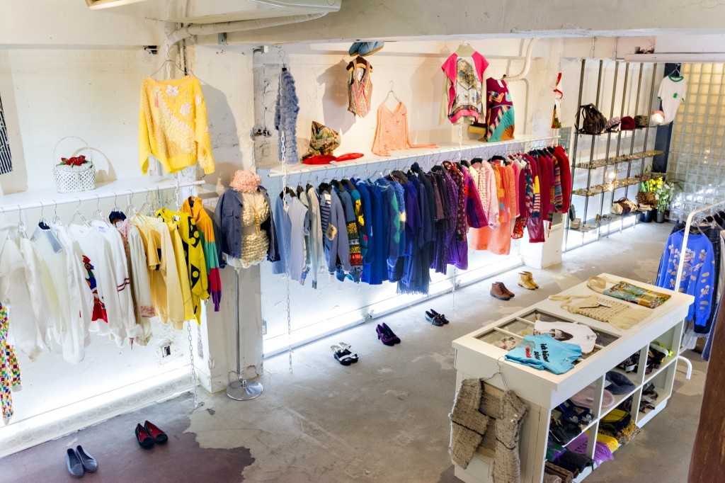 大阪 個性派ファッションの発信地アメリカ村 おすすめ古着セレクトショップ4選 Taptrip