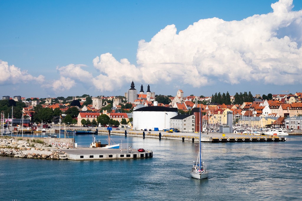 スウェーデン・ゴットランド島の観光名所！美しき世界遺産の街並のを