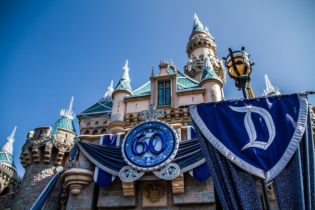 カリフォルニアディズニーランド 限定スノードーム